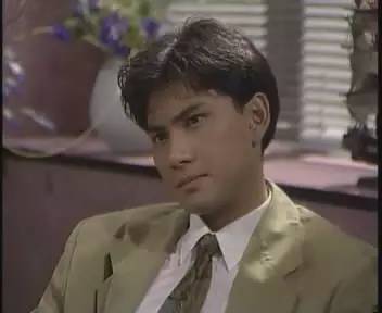 角！50岁冻龄男神人生如戏般刺激！电子pg两度离巢TVB回巢即做主(图10)